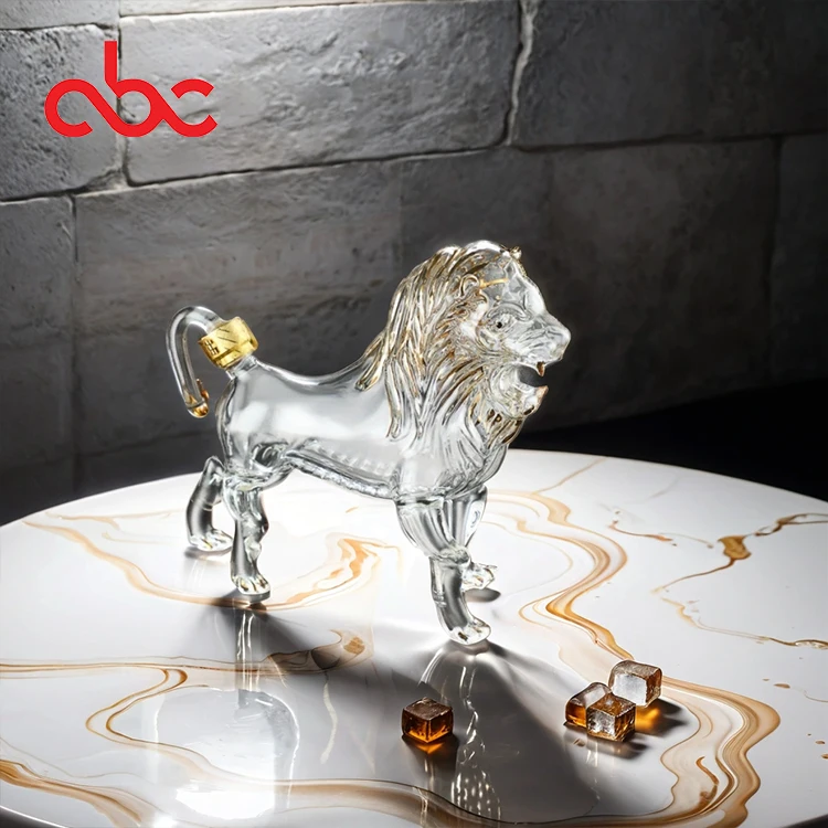 Odm / Oem Lion Shaped Glass Whiskey Liquor Decanter Set For Whiskey, Vodka, Rum, Tequila Or Any Other Alcohol