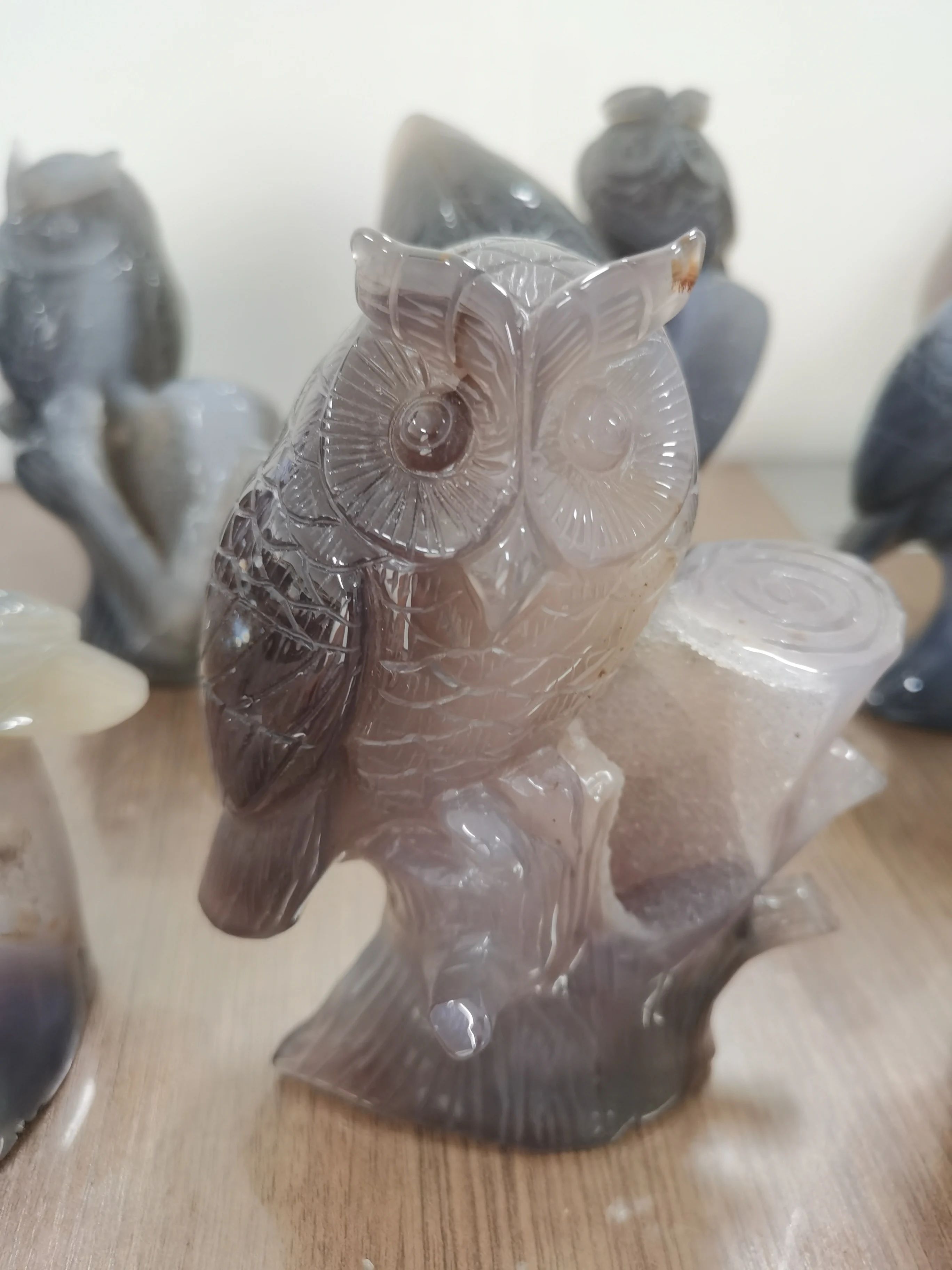 Wholesale Natural Gemstone  Engraved Bird Animal Statue Crystal carving agate geode owl