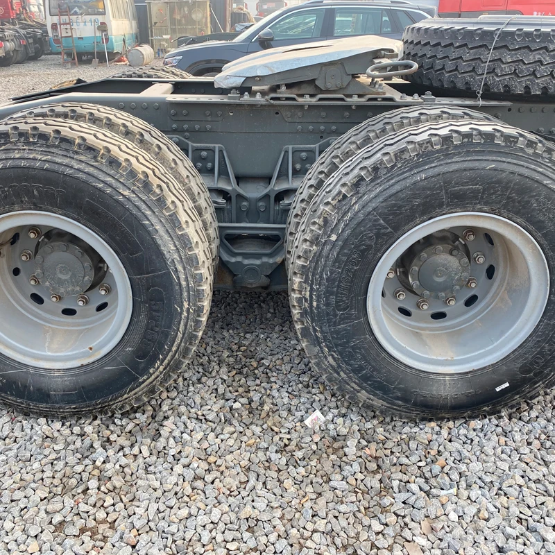 130 тонный тягач Foton Auman 6 х4 б/у стандарт выбросов Евро 3 351-450 л.с. дизельное топливо 10 передач