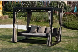 New Fashion Adjustable Weatherproof Shelter Hammock Swing Sofa Outdoor Furniture Steel Garden 3-seats Swing Sofa