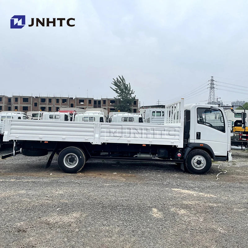 sinotruk howo 4X2 light van truck mini cargo truck 15Ton volume sand small cargo flatbed truck for sale