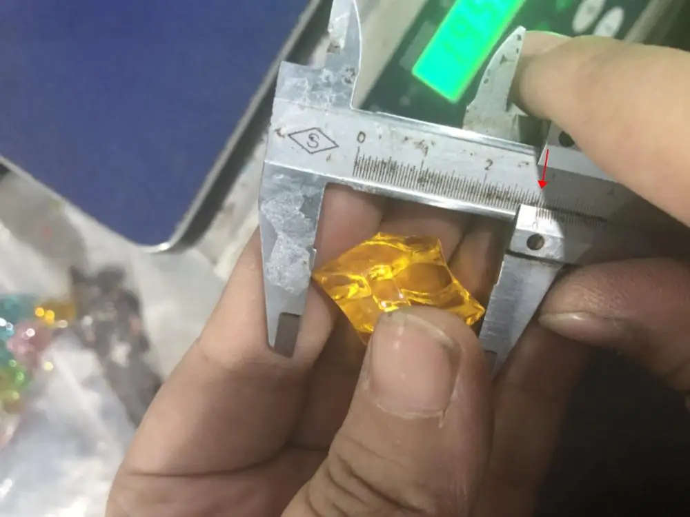 
S M L Size Translucent Acrylic Crystal Gemstone Ice Rock Craft For Party Vase Filler Decorative Stone Collection Home Garden 