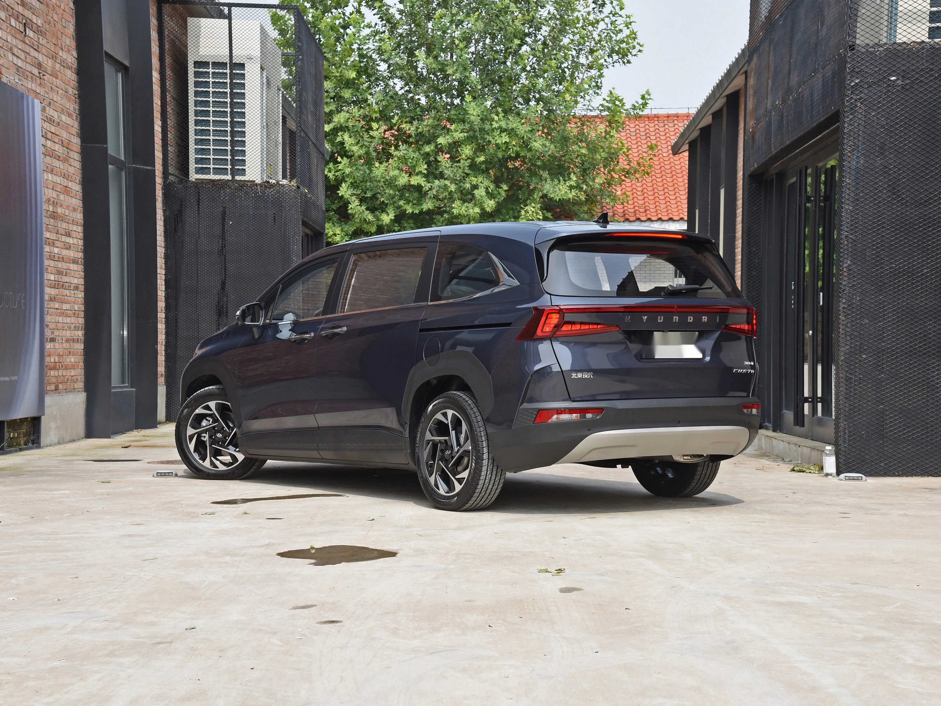 Пекинский MPV HYDUDAI CUSTO 2024 270TGDi/ 380TGDi DLX/Pro/GLS бензиновый двигатель 5 дверей 7 мест CarLife