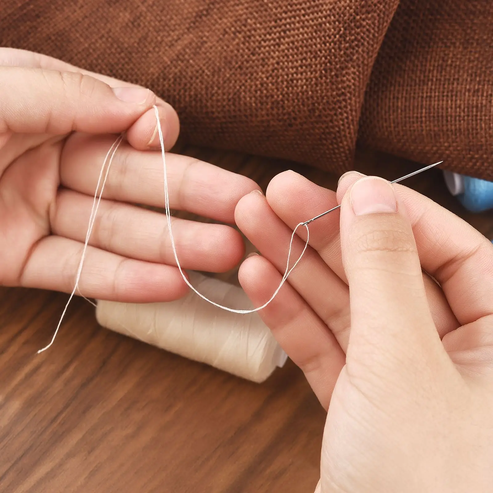 Sewing Machine Thread Color And White Household Hand-Stitched Polyester Needle Thread 300 Meter/Roll Home Sewing Accessories