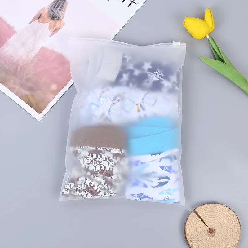 Custom Ziplock Plastic Clothing Packaging Bags With Logos