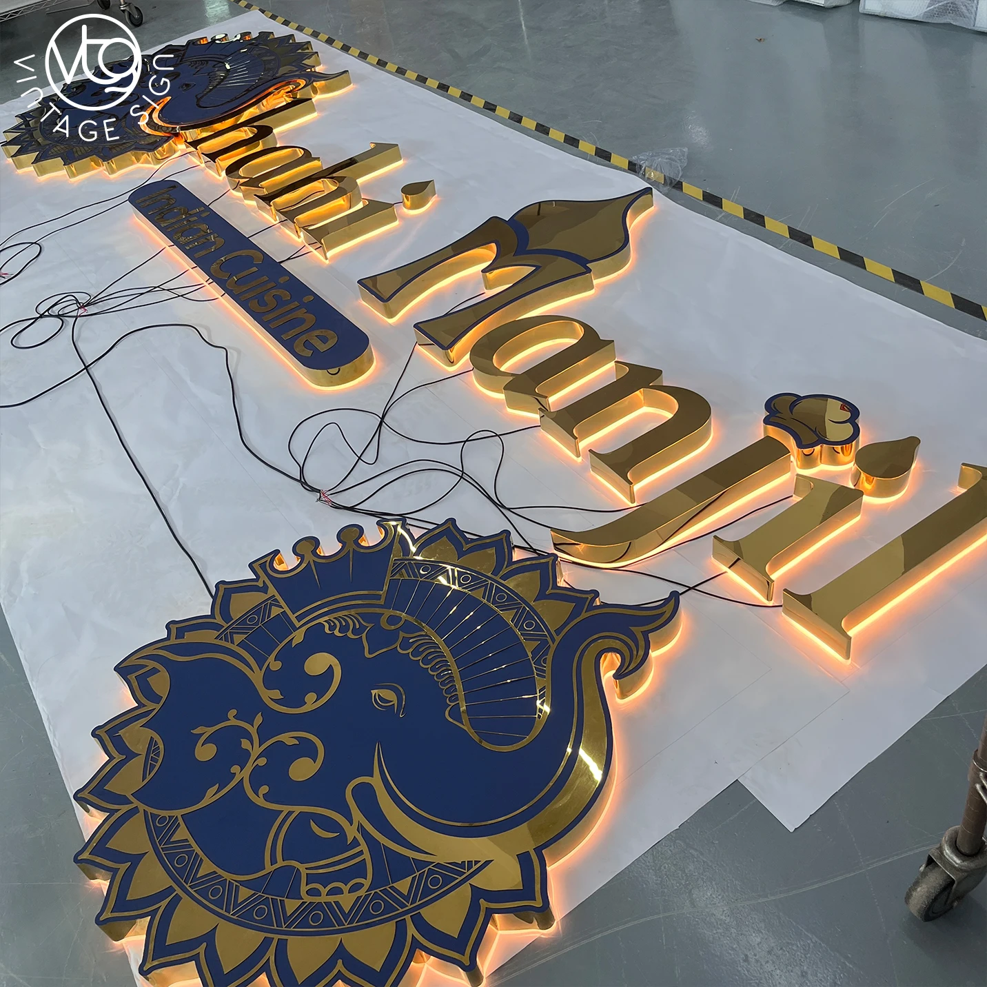 Letter Luminous Word Backlit Advertising Led Banner Back To School Signs With Factory Prices