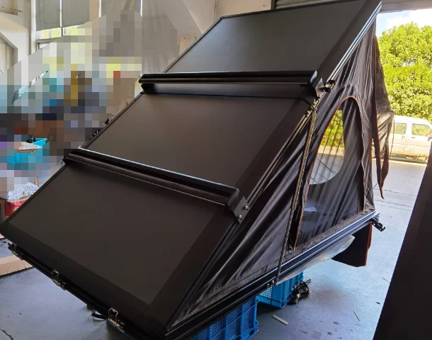 4WD Quick Opening Aluminum Clamshell Multifunctional Roof Top Tent with Multiple Versions for Camping