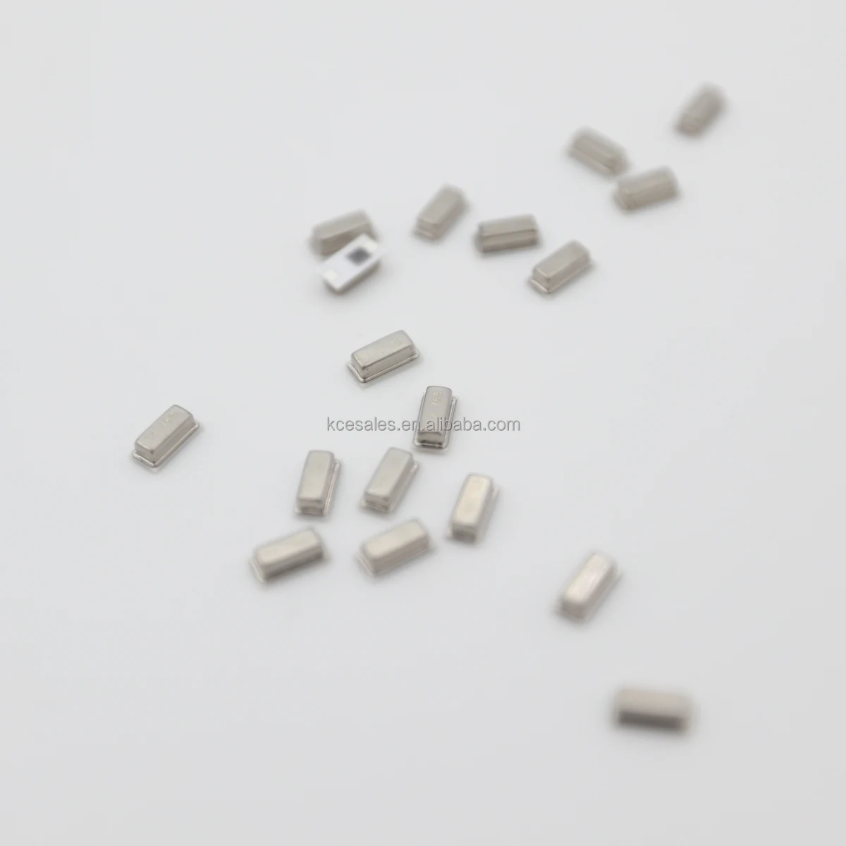 Wholesale  Resonators Oscillator KCE SMD 3060 8MHz-60MHz Electronics part Passive Quartz Crystal