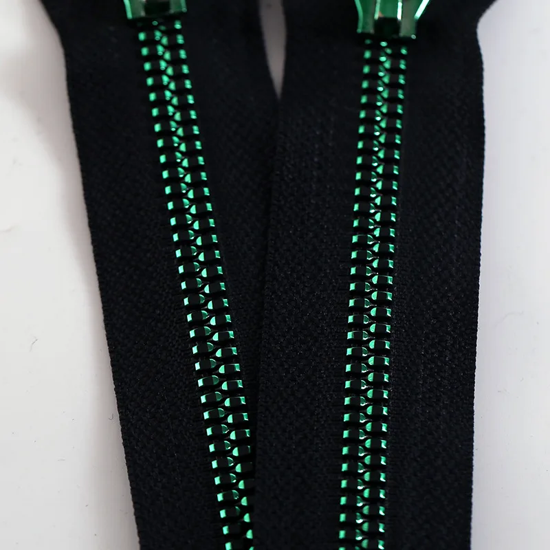 Dawei Factory Customized #5 #8 Resin Zipper Special Teeth Auto Lock Plastic Zipper