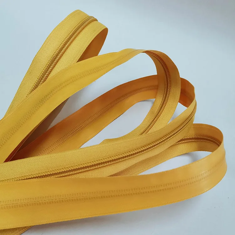 Long Chain PU Zipper Nylon Waterproof Zipper With Coated Transparent Glue