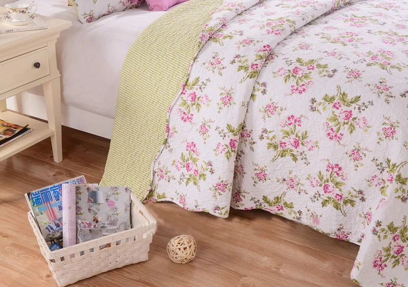 2022 Chinese export Newest quilts bedspread high quality bedding sets quilts beautiful designs customized size bedspread quilts