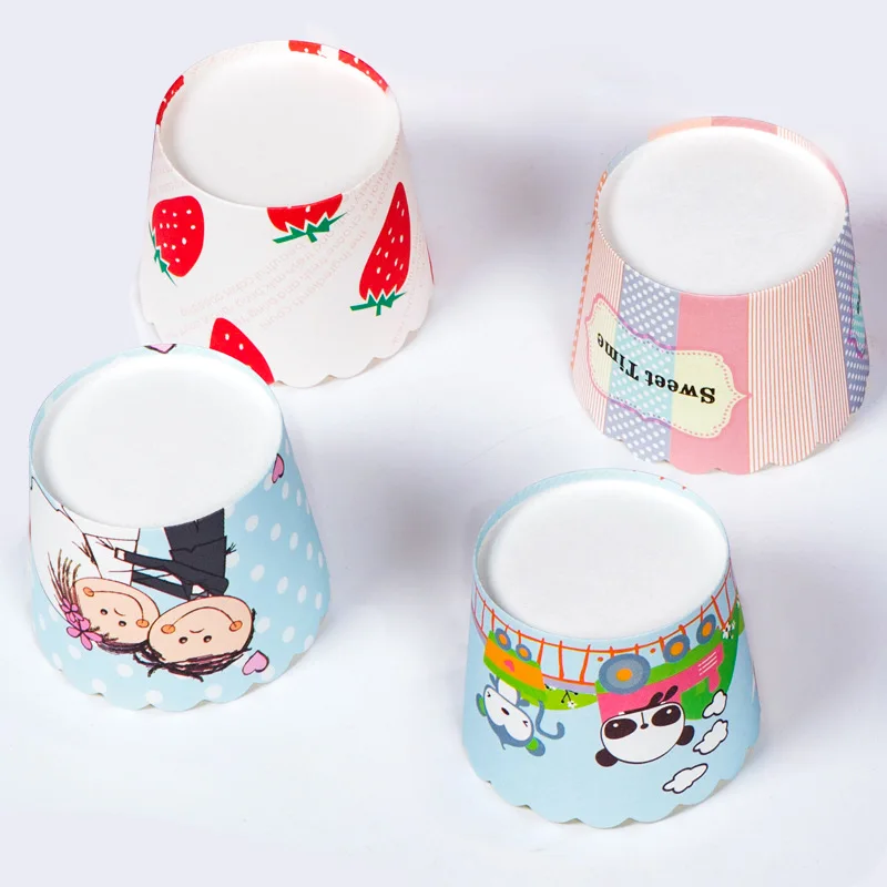 Small 50 packs of disposable cute pattern muffin cup high temperature baking cake paper cups