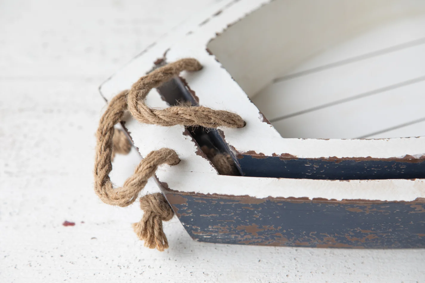 Set of 2 Rustic Style Nesting Wooden Boat Breakfast Platters Serving Trays With Belt Rope Handle