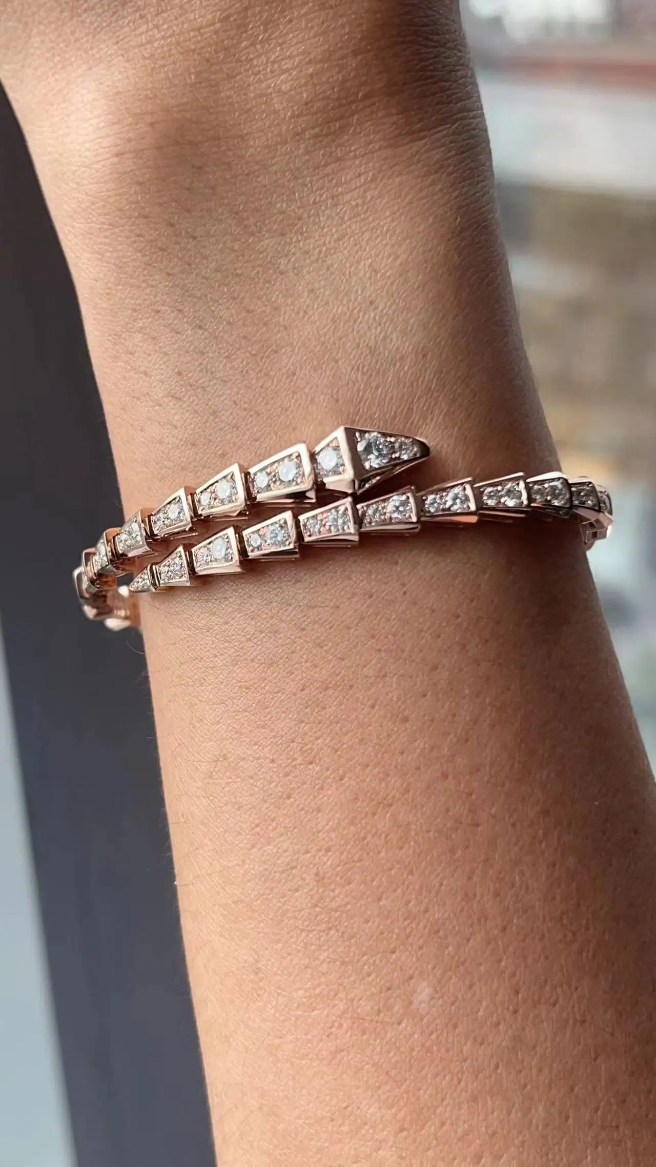 China Wholesale Precious Fabulous Design Luxury 18k Solid White Gold Real Diamond Bracelets For Female