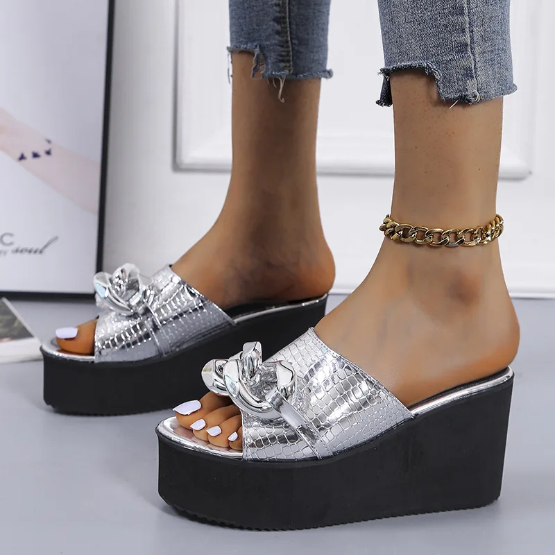 New Design Thick Sole Platform Gold Metal Chain Bulk Wholesale Shoes Height Increasing Wedge Chunky Heel Women Slipper