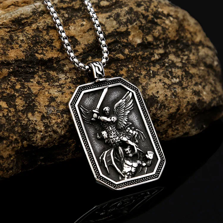 Custom Wholesale Mens Saint St Michael Medal Medallion Punk Jewelry Accessories Vintage Man Pendant Necklace