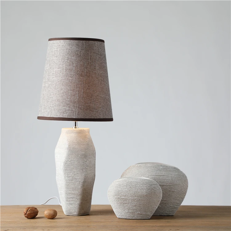 Best selling luxury embossed craft flower resin vase for home decoration