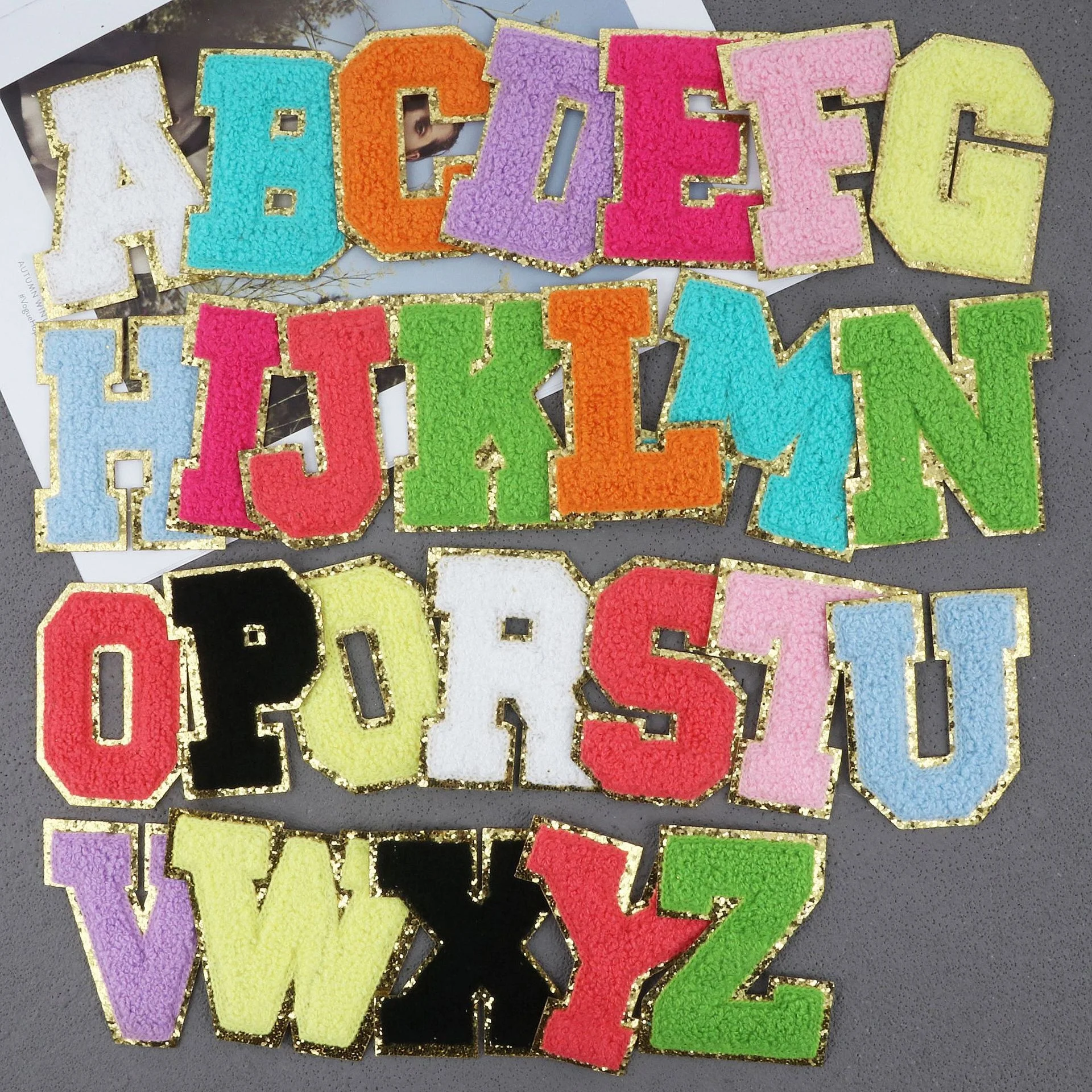 On Letters A-Z Glitters Patches Gold Shenglan Iron Plastic Chenille Resin Picture Combination Sequins Embroidered 50pcs 8cm