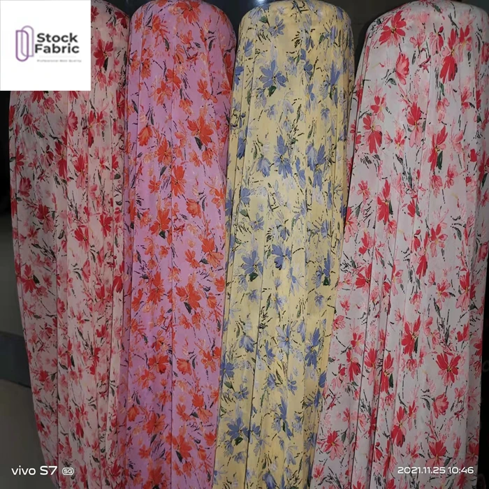 Tessuto  reliable quality woven stock lot 100% polyester pearl chiffon print  fabric for garment
