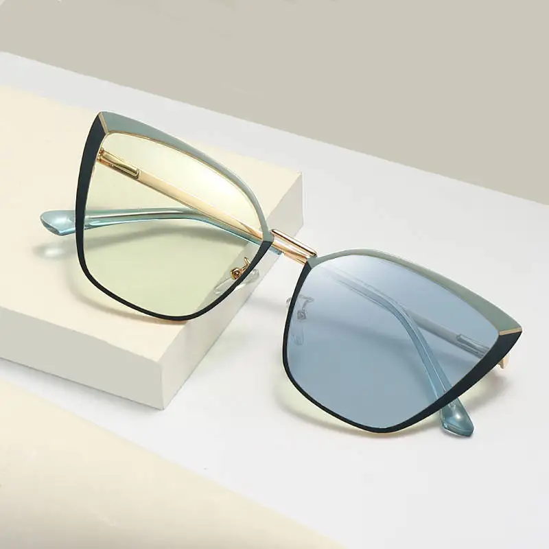 2023 newly photochromic glasses design cat eye gold metal blue light blocking lunette de soleil fashion young girls