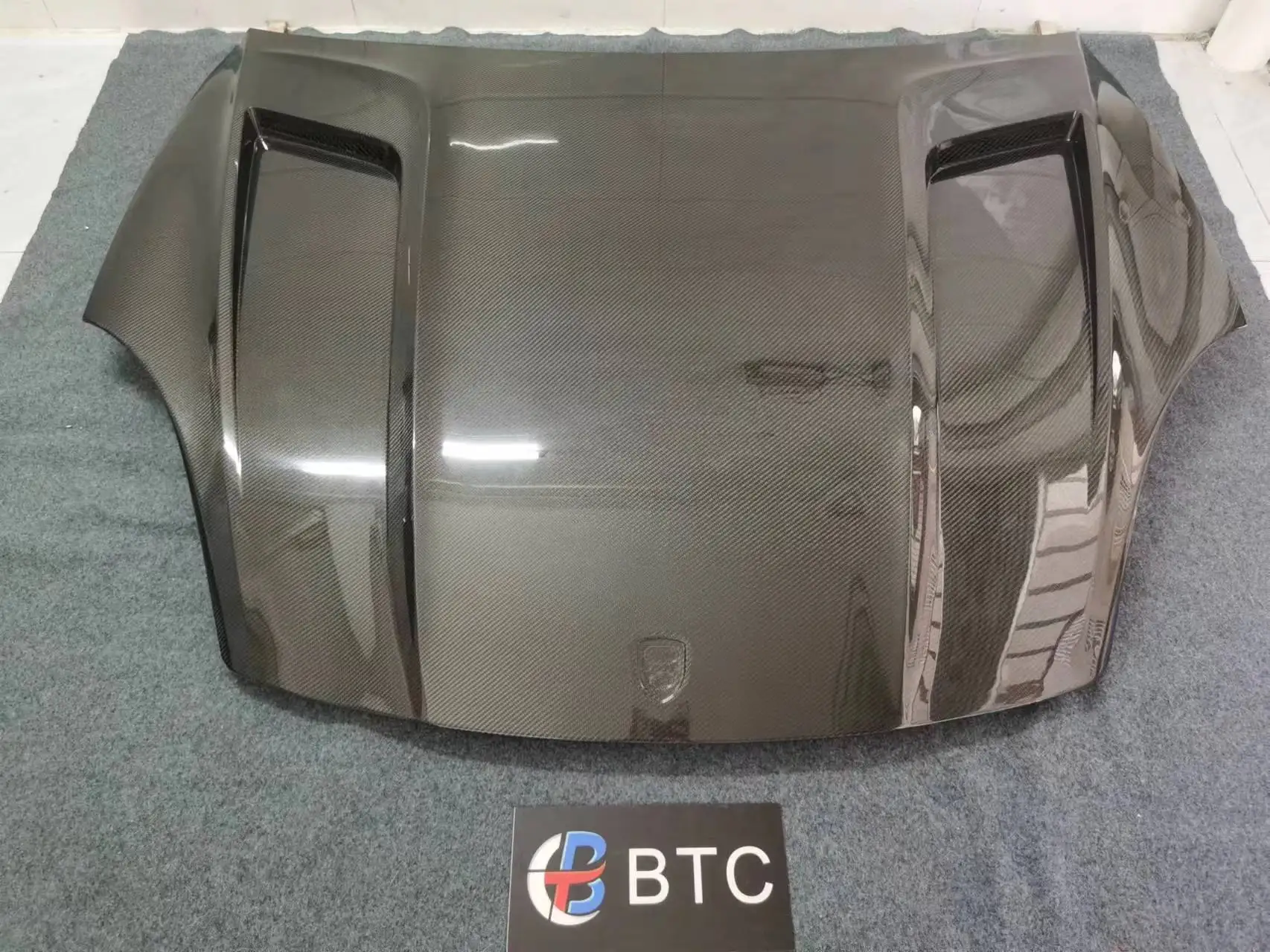 BTC High Quality Carbon Fiber Engine Hood For Porsche Cayenne 9YA/9YB 2018+ To Techart style cover
