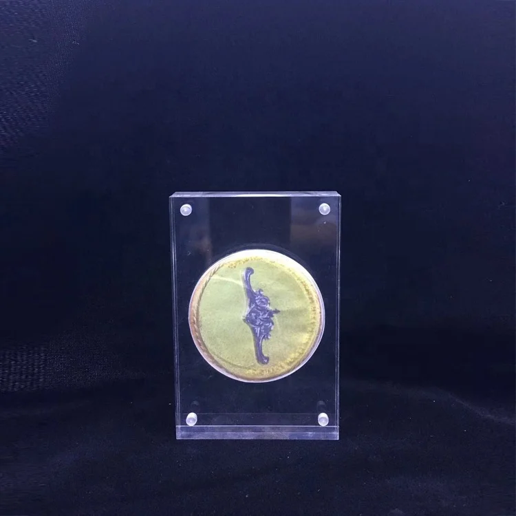 Factory supply high quality acrylic coin display rack stand customized design coin holder magnet display