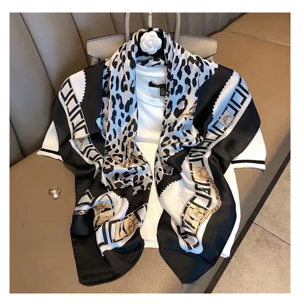 Personalized High Quality 100% Satin Twill Silk Square Scarf Silk Screen Single-side Printed Logo Ladies Scarf For Party Gift