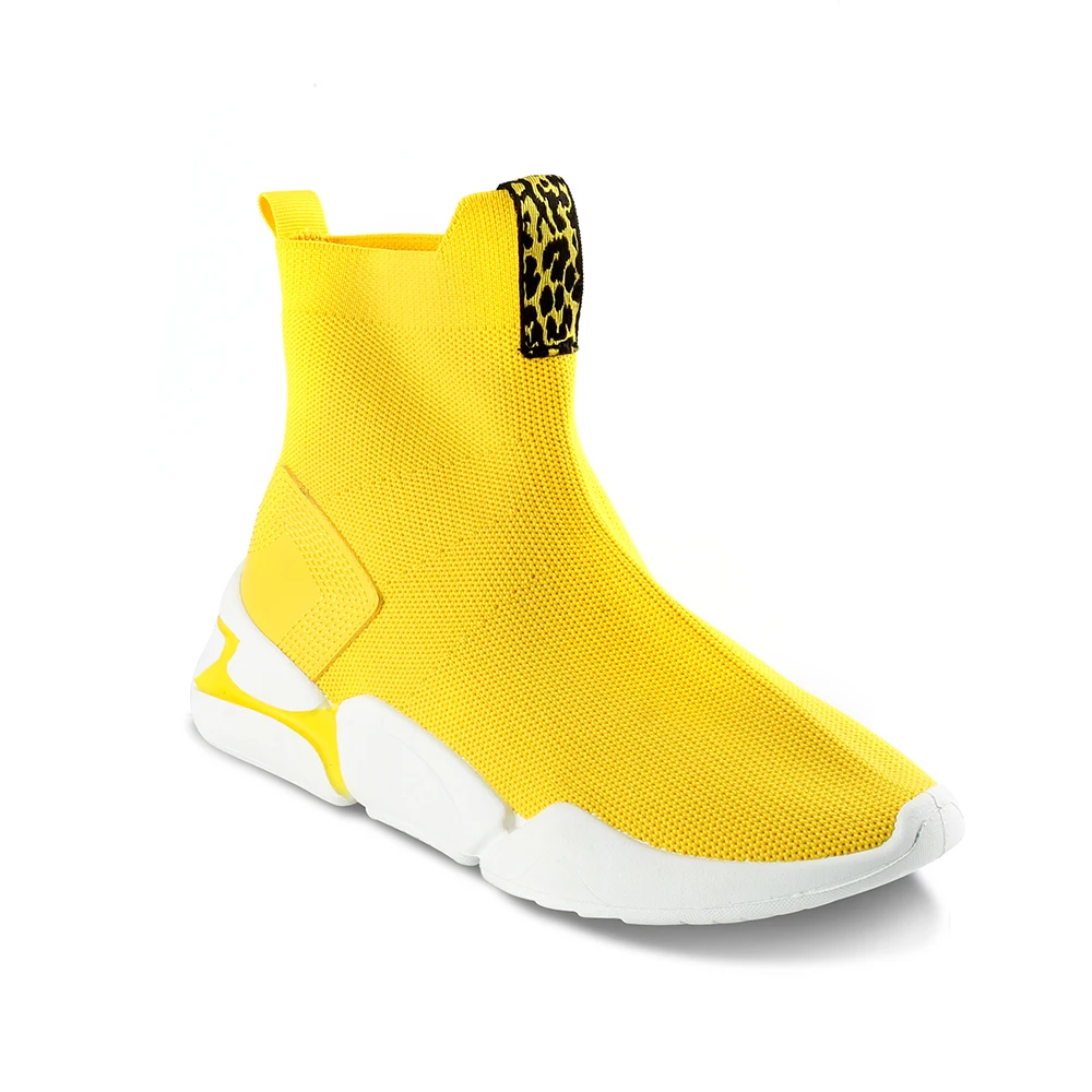 
High quality flat casual breathable mesh running shoes 