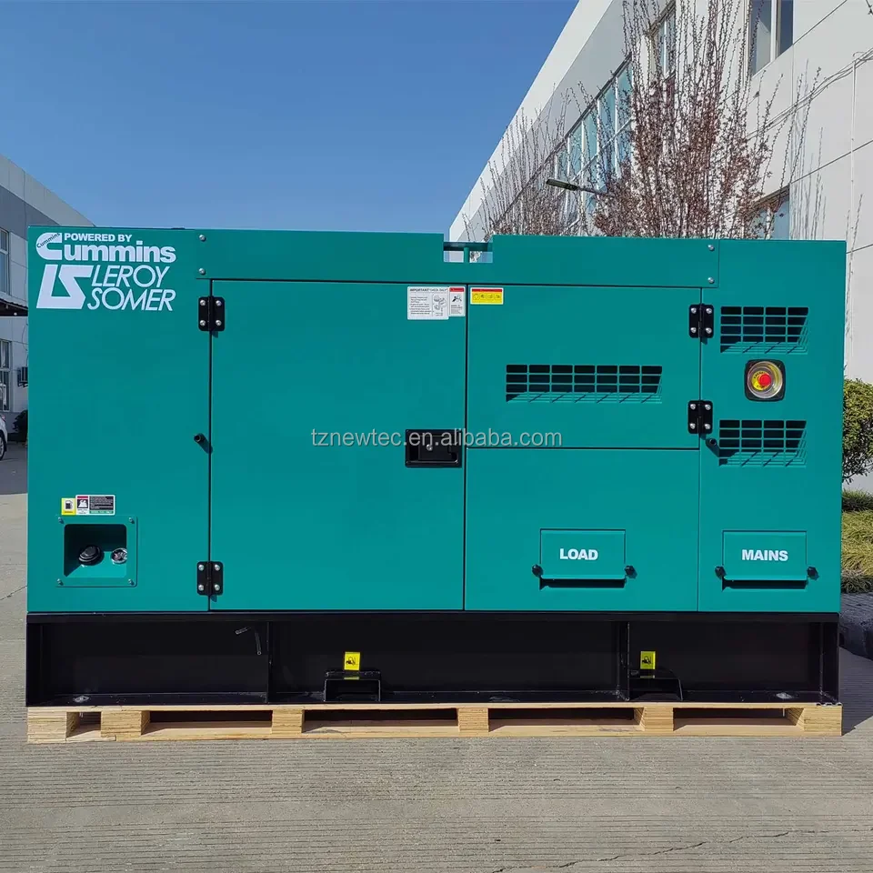 Super Silent 700kw diesel generator with Cumins KTA38-G2B engine continuous power cheap price generator 880kva