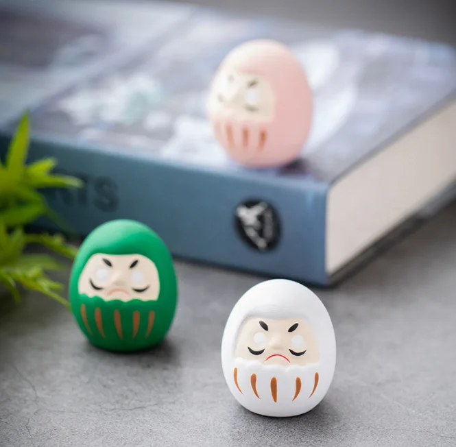 Японская Мини милая маленькая фигурка Бодхидхарма в подарок керамические куклы удачи Дарума для автомобиля 1 5 дюйма