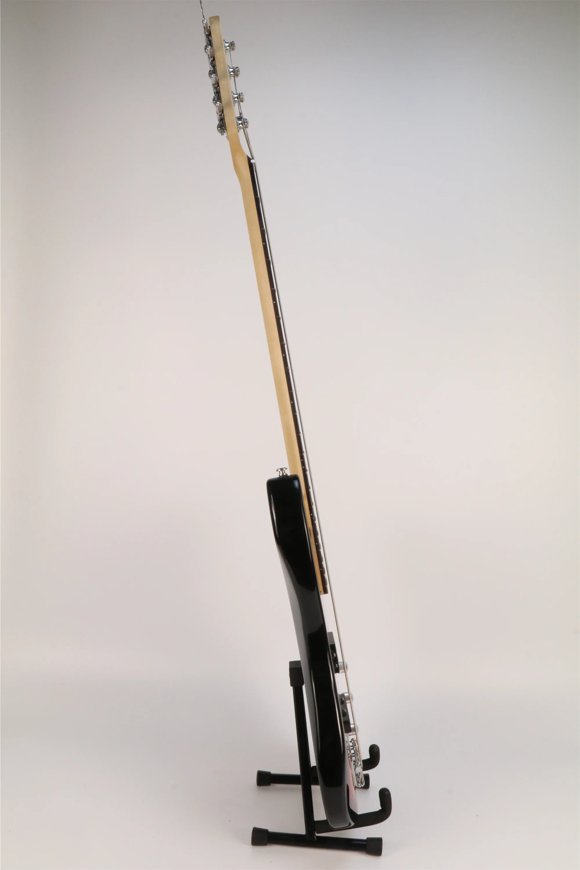 China Made Professional Musical Instrument High Quality Electric Bass for Music Enthusiasts