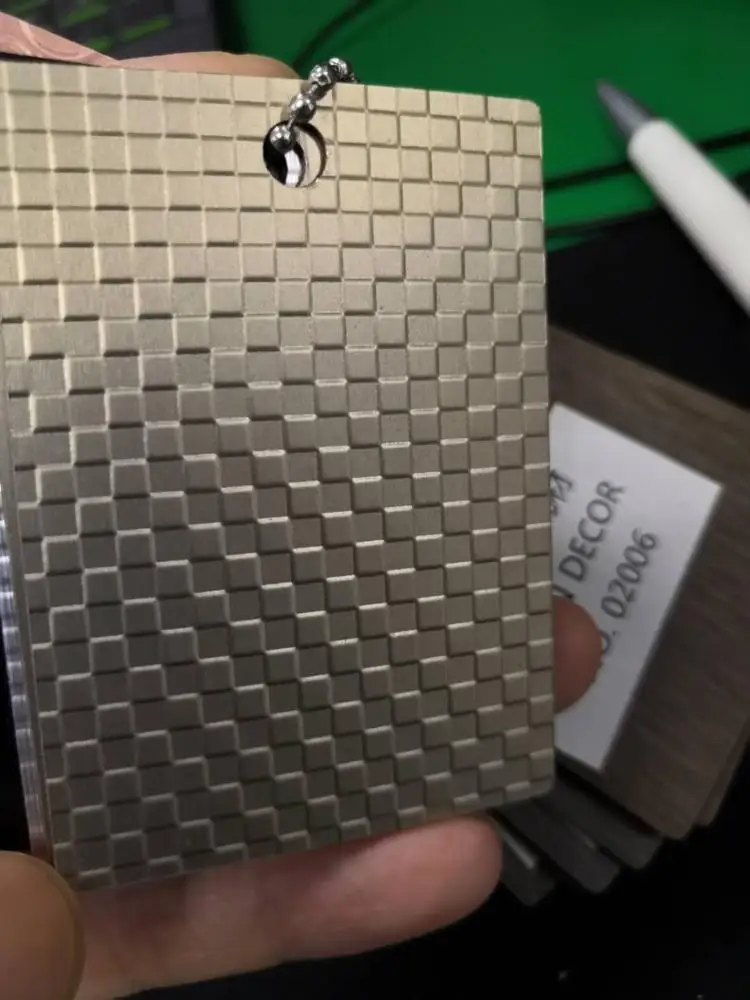 Китайский дешевый хороший продукт европейские Золотые Зеркальные металлические ламинатные листы HPL для настенных панелей гостиничных и кухонных столешниц