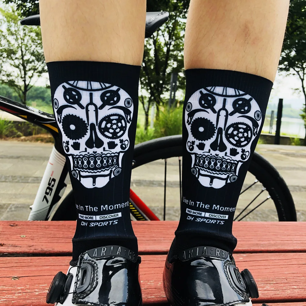 Halloween style novelty Men Skeleton Cotton Breathable print socks Quick Dry Crew Bicycle sport socks