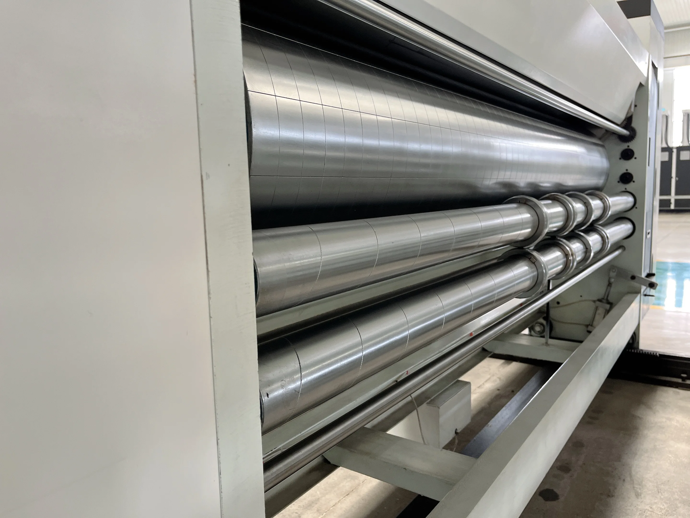 high efficiency automatic flexoo 4 color printing machine ,automatic 5 colors printerslotter die cutter machine