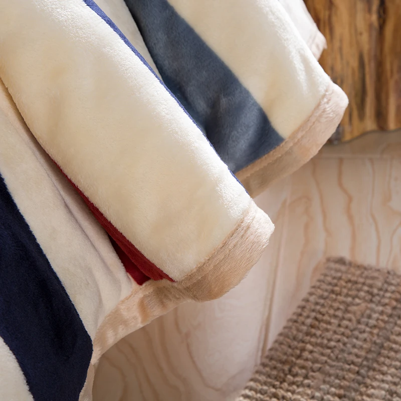 Coral Fleece Blanket 100% Polyester Wholesale Super Soft Portable Solid Color Coral Fleece Blanket