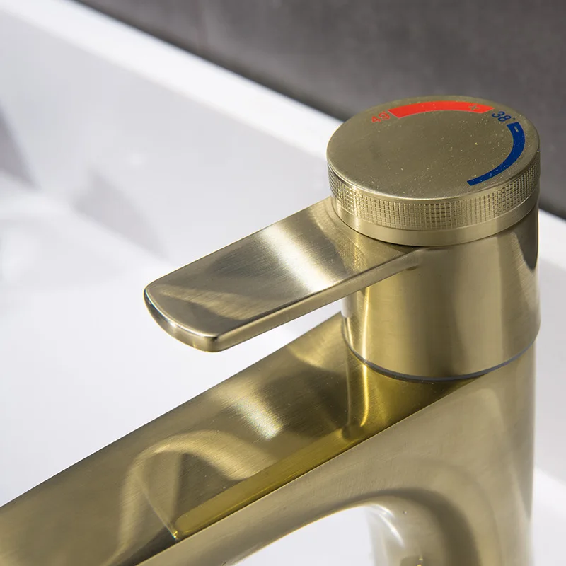Brass 38 Degree Thermostatic Basin Faucet Matte Black Brushed Gold  Hot And Cold Water Deck Mount Basin Mixer Tap XR7904