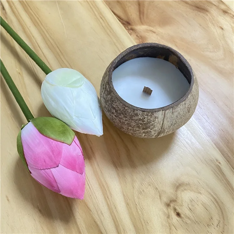 High quality candle in coconut bowl handcrafted luxury gifts wax coco shell for candles OEM accepted