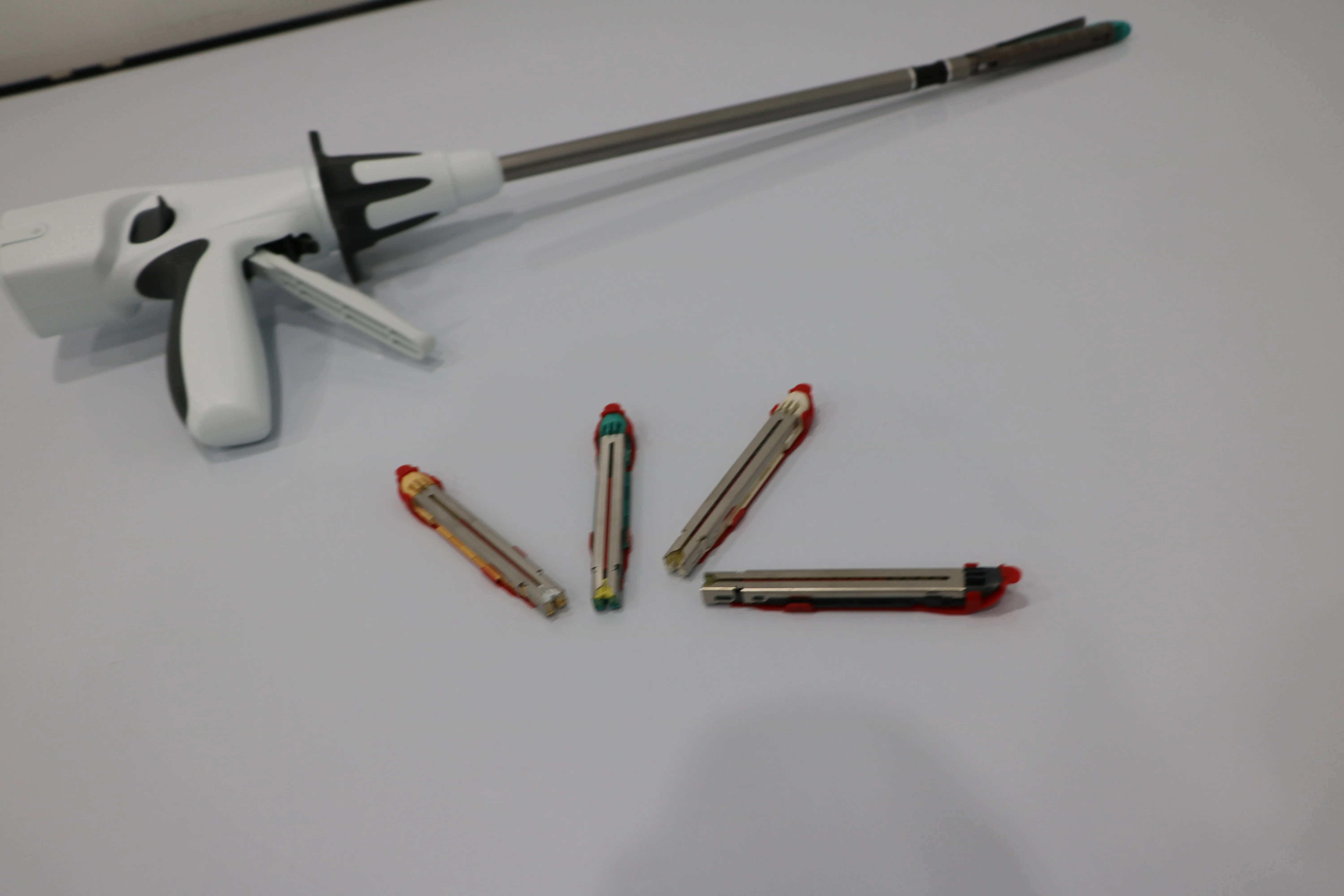 Laparoscopic Endoscopic disposable rotate linear cutter staplers and reloads with CE