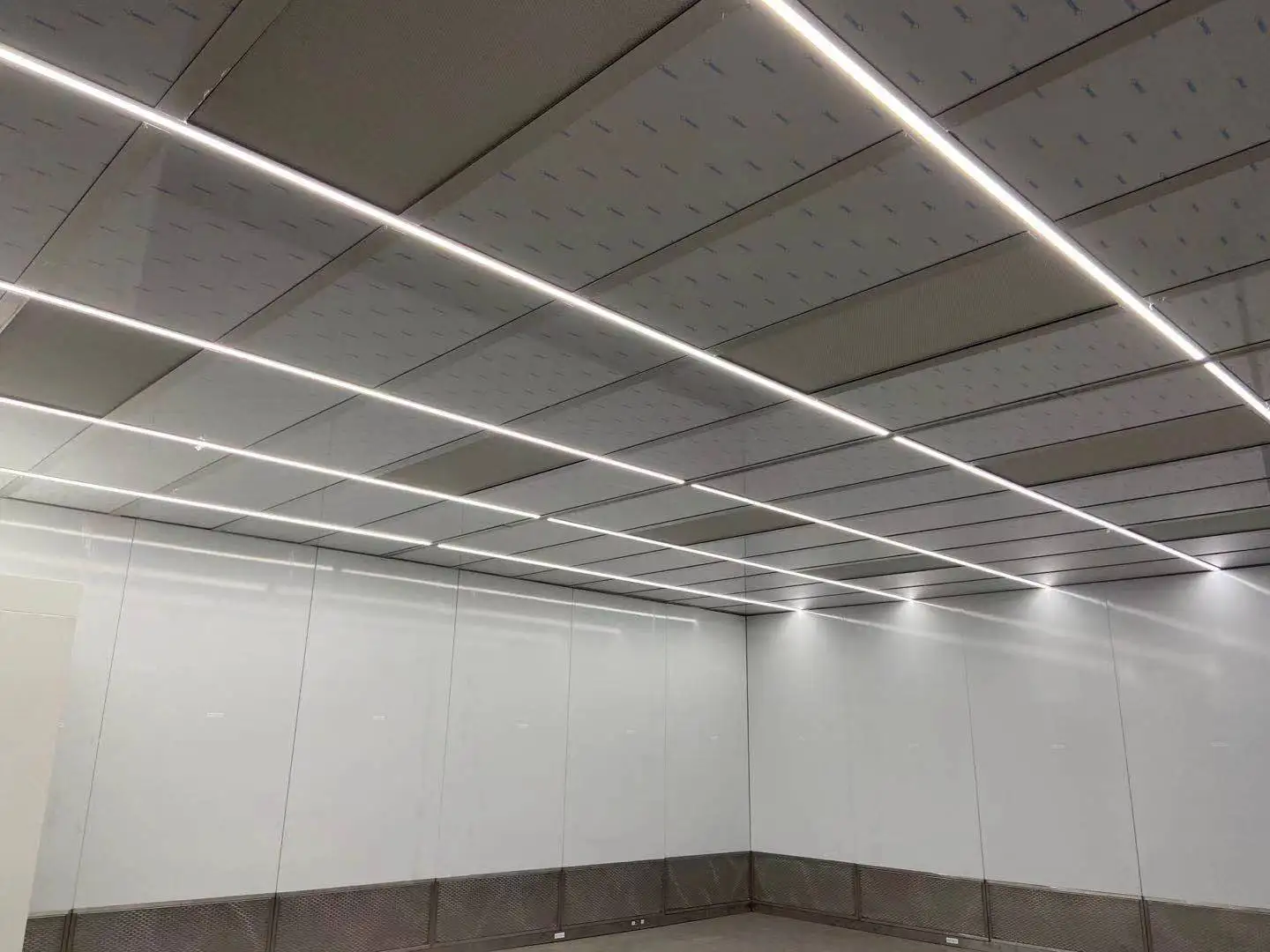 Modular laboratory clean room