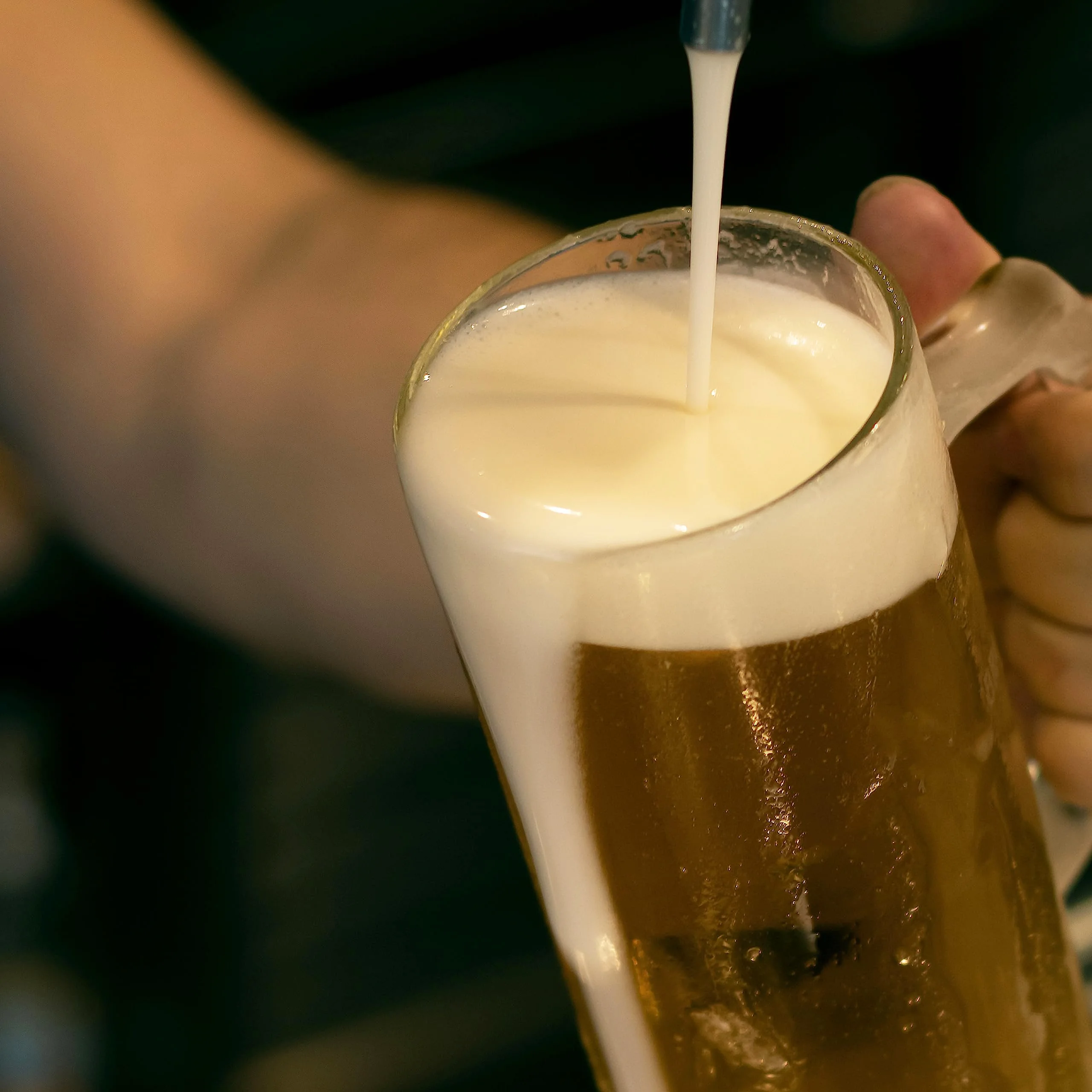 EIPP 380ml 500ml Factory Promotion Wholesale Glass Beer Mugs Unique Logo Drinking Beer Glass Cup Mugs with Handle for Football