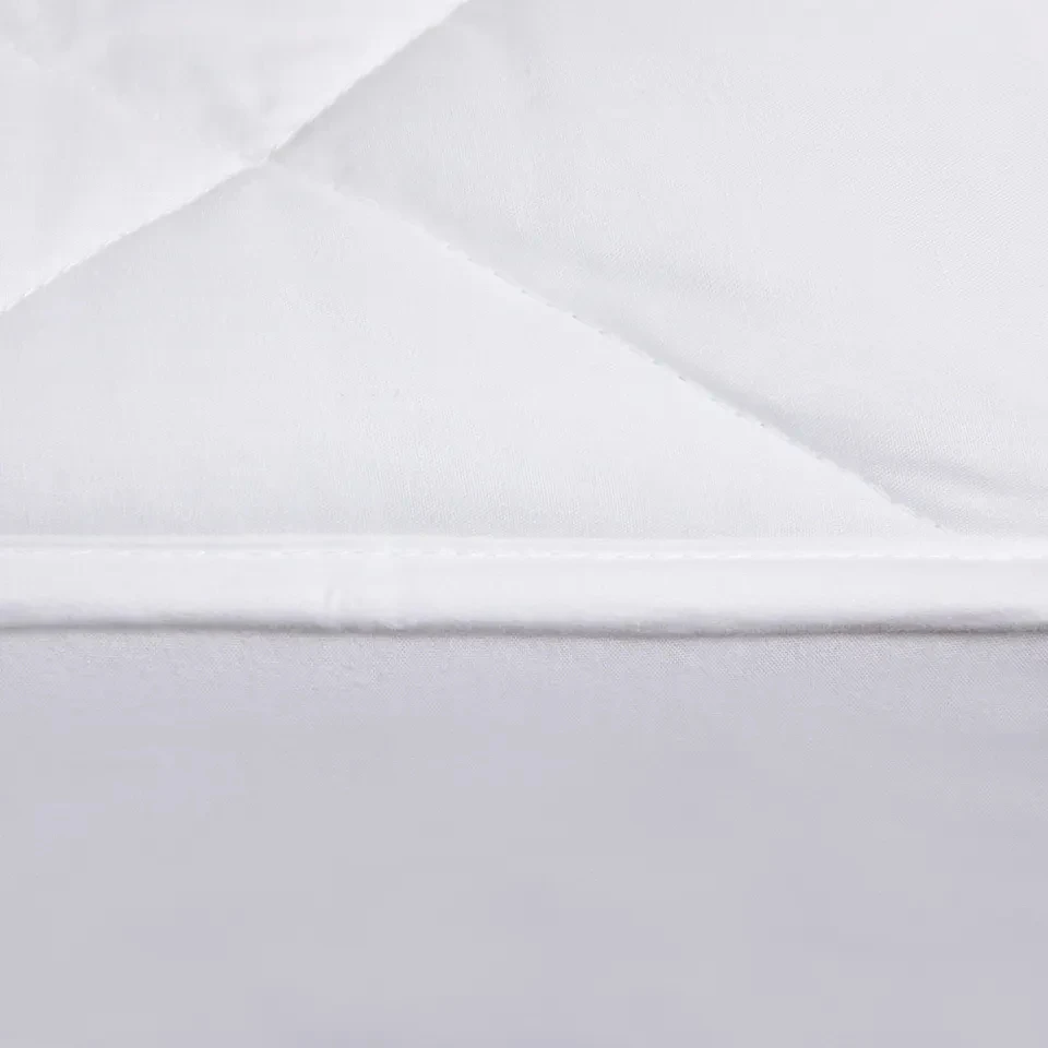 Hotel Full Size  White Thin Waterproof Microfibre mattress pad with Elastic Mattress Protector