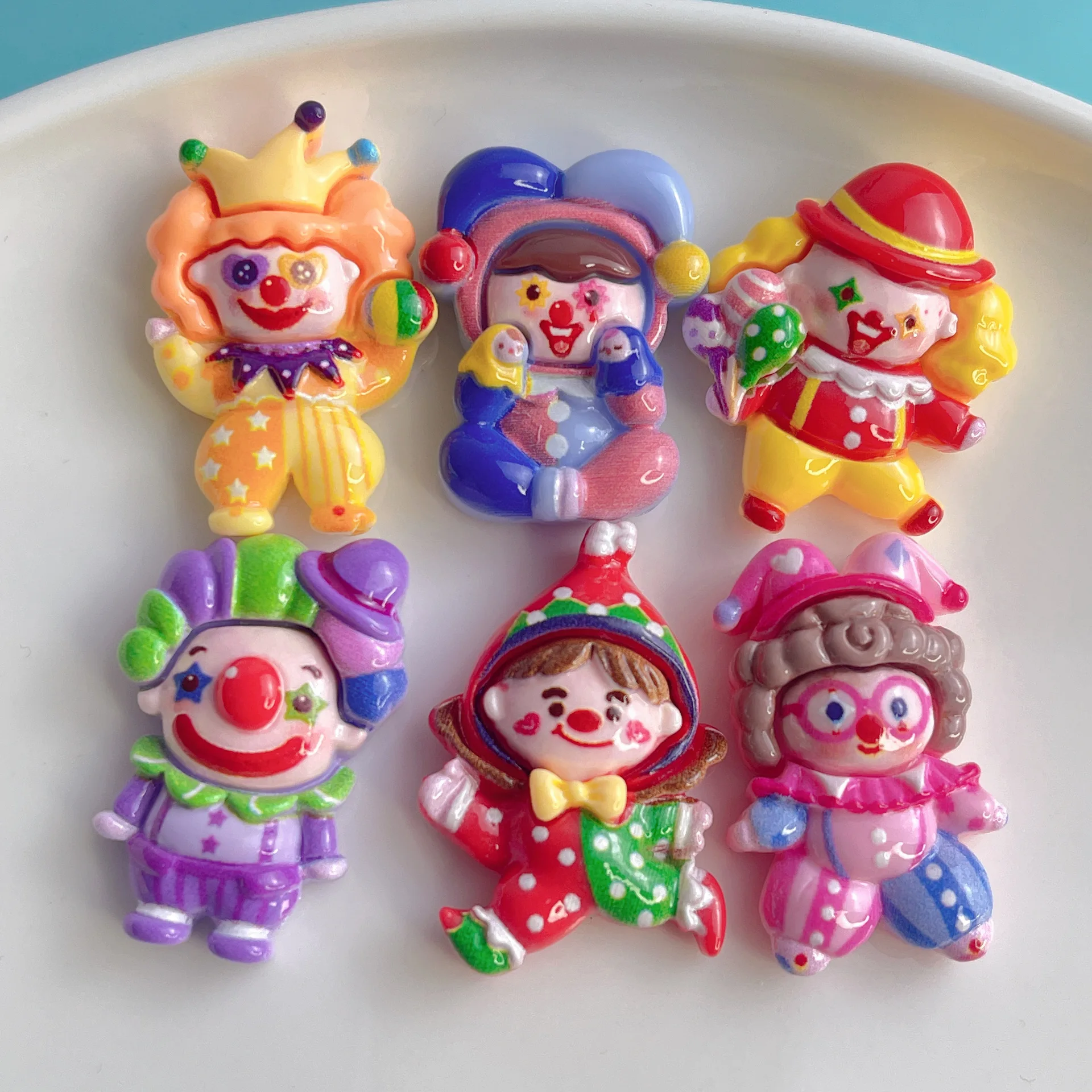 100Pcs Cartoon Circus Clowns Character Flatback Resin Cabochon Crafts DIY Hair Bow Center Accessories Phone Case Decoration
