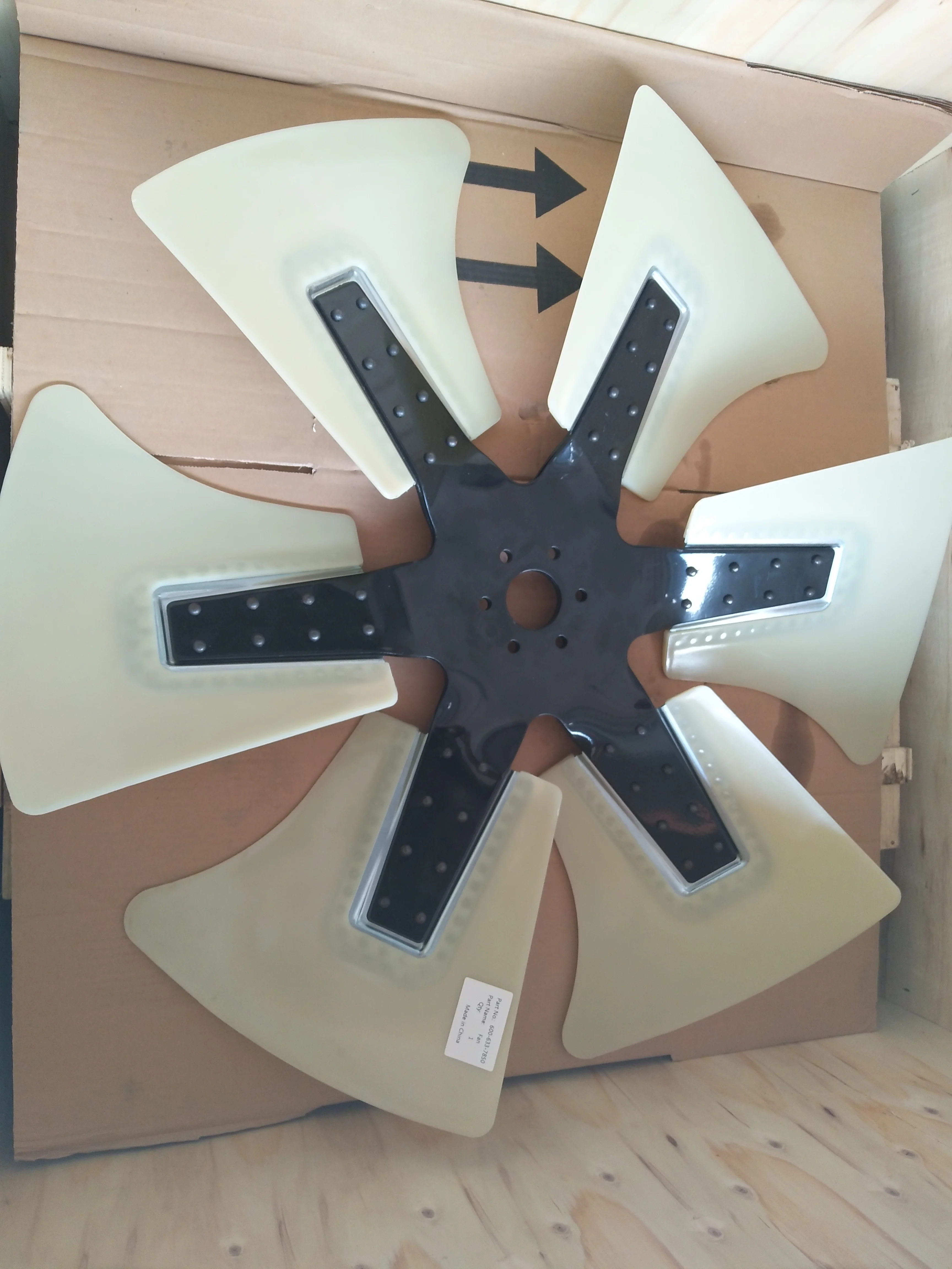 600-633-7850  PC400-7 D65E-12 D85ESS-2 6D125 cooling fan  spare parts
