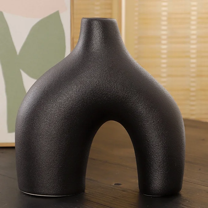 Eco-friendly high quality handmade elegant ceramic flower vases home ornament Nordic minimalism porcelain circular donut Vase