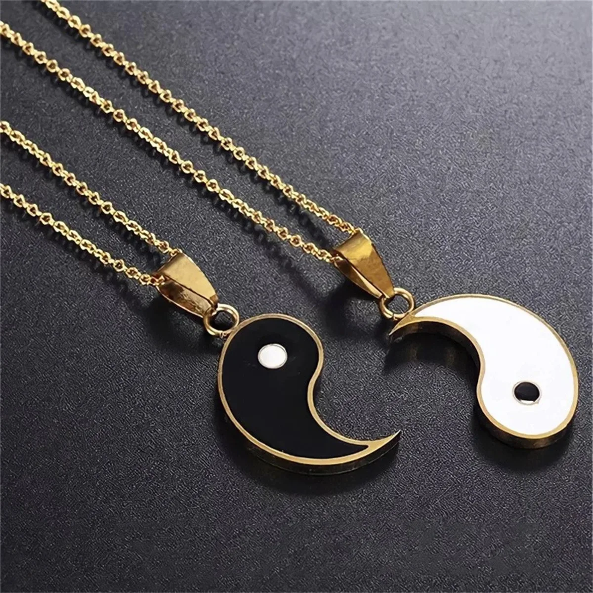 1pair  Yin Yang Tai Chi Gossip Necklaces Couple Pendants Necklaces Stainless Steel Jewelry