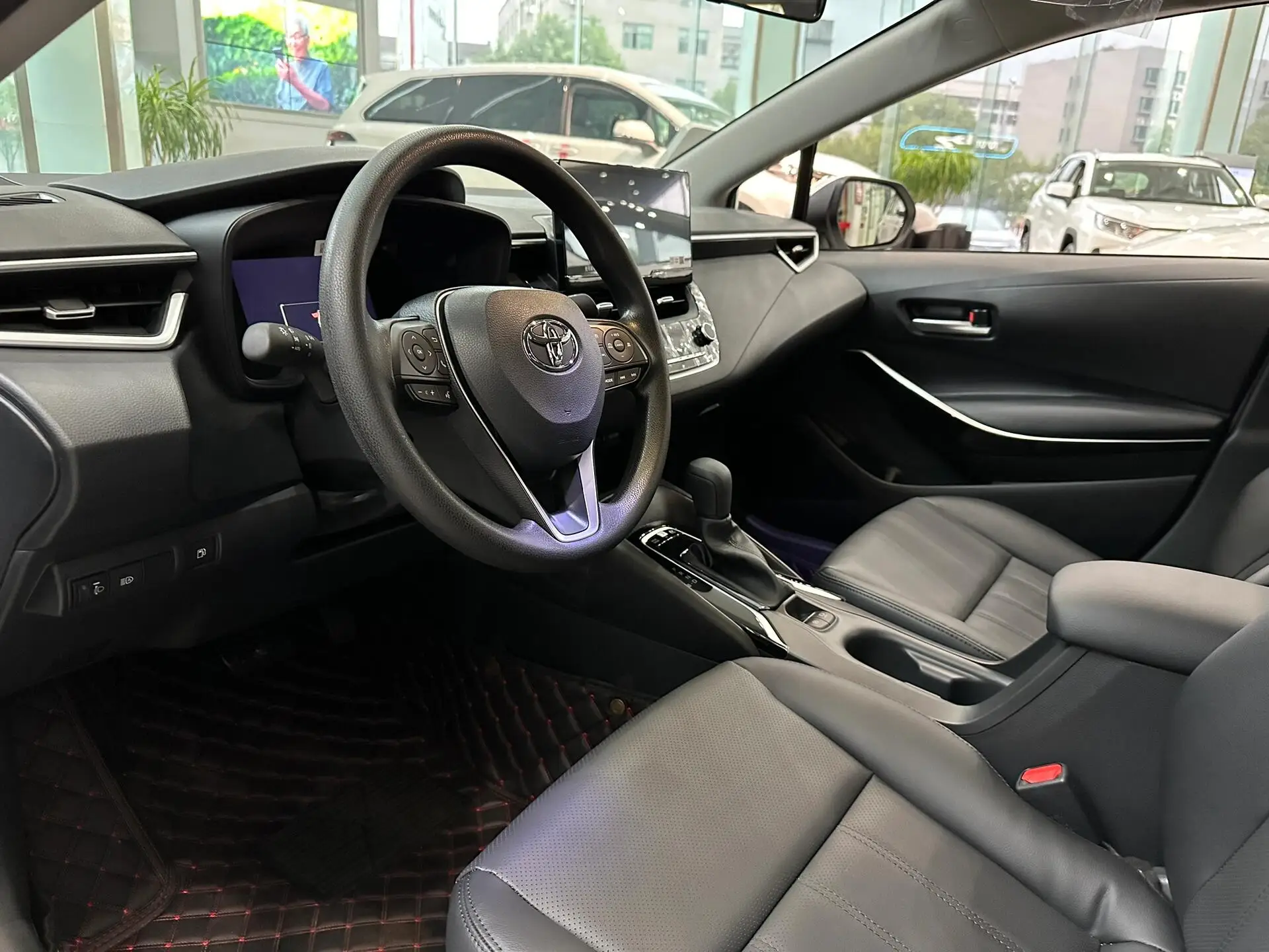 Низкая цена 2024 Toyota Corolla новые энергетические бензиновые автомобили 1 8 л 5 2 т E-CVT б/у 2023 toyota corolla