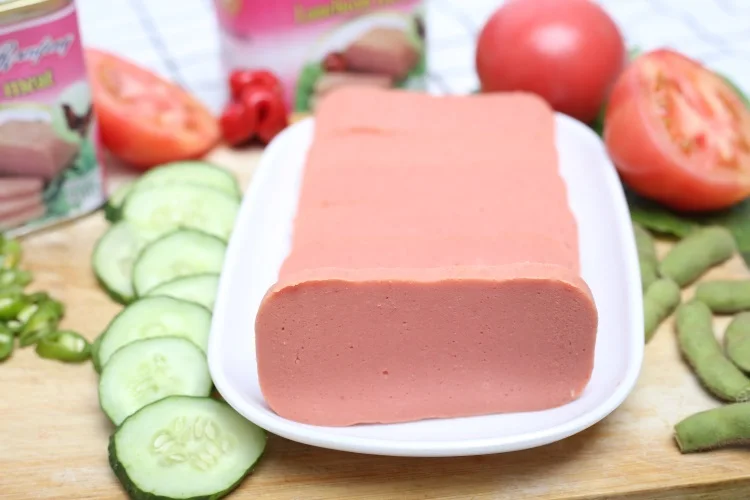 340g Long storage capacity chicken luncheon meat canned