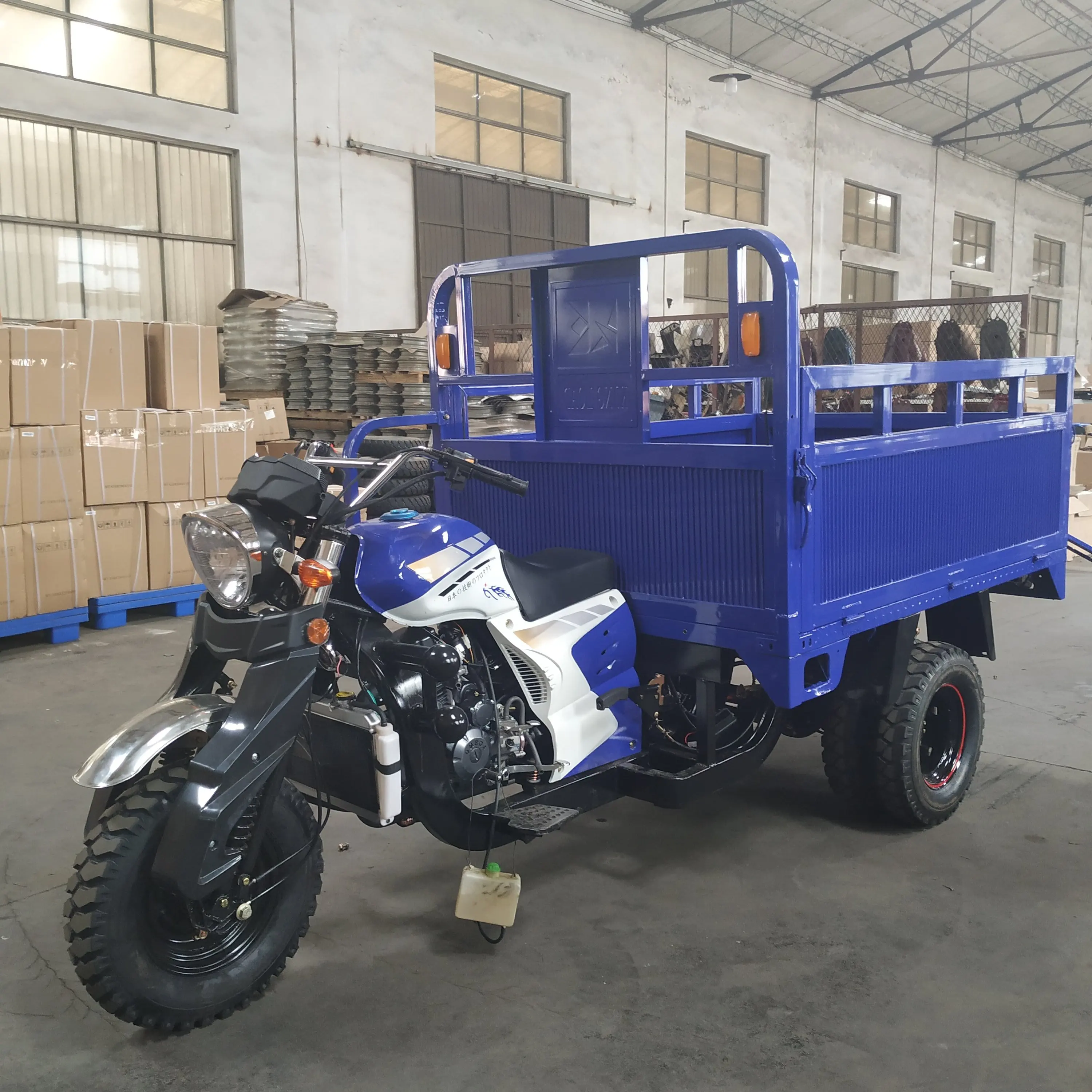 2020 New Design Heavy Load Five Wheel 250CC China Motorcycle  Three Wheel Cargo Scooter Motorized Petrol Tricycles