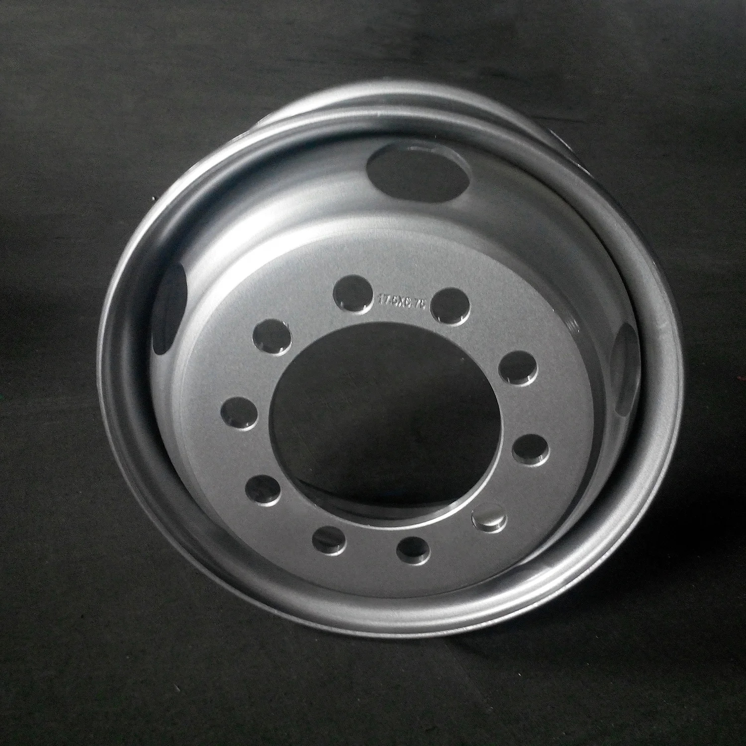 Truck Steel Tubeless Wheel Rim For 17.5*6.75 With Good Quality