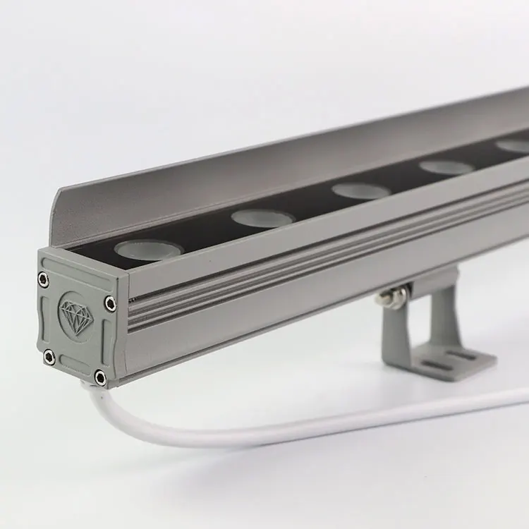 Outdoor wall washer rgbw landscape spotlight IP65 waterproof beam angle 15 degree 18w 24w 36w wall washer light